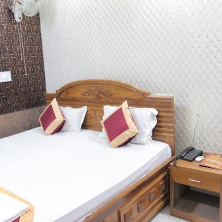 Oyo 11346 Hotel Tazz Odisha Бхубанешвара Экстерьер фото